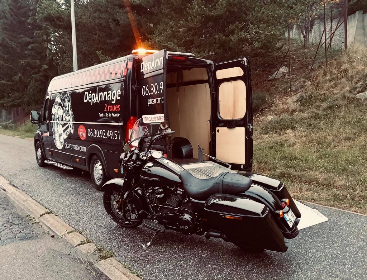 Transport Moto Train – La SNCF et la moto – GBMBY